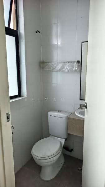 Townhouse for Sale in Cheras (Selangor) - Selvam . - Bathroom - PropertyGuru.com.my