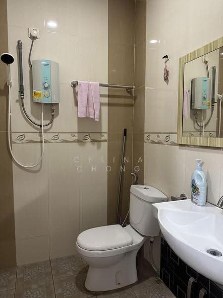 Rumah Teres 1-Tingkat untuk Disewa di Pekan Nanas (Johor) - Celina Chong - Bathroom - PropertyGuru.com.my