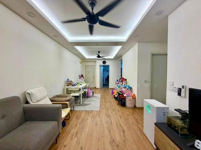 Kondominium untuk Dijual di D'Kristal Apartment (Pangsapuri D'Kristal) - Najibah Sahari - Living Room - PropertyGuru.com.my