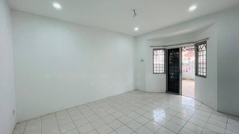 2-storey Terraced House for Sale in Seri Kembangan (Selangor) - Mohd Mortadza Ahmad - PropertyGuru.com.my