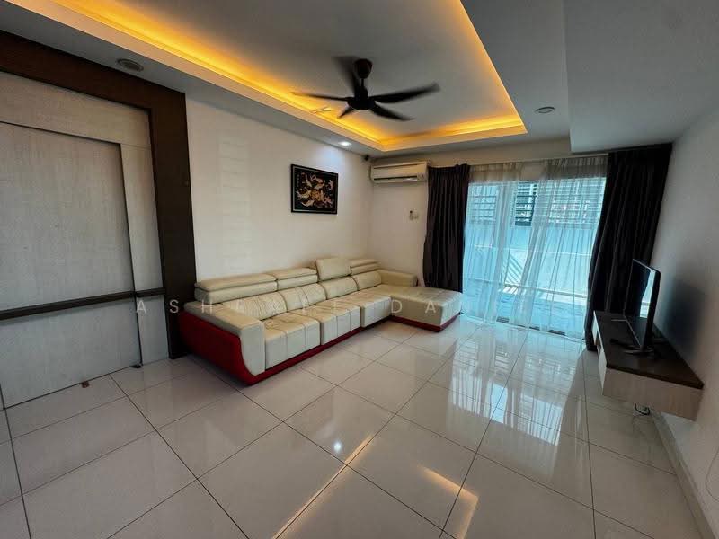 Rumah Berkembar untuk Dijual di Saujana Villa (Kajang) - Ashraff Daniel - Living Room - PropertyGuru.com.my