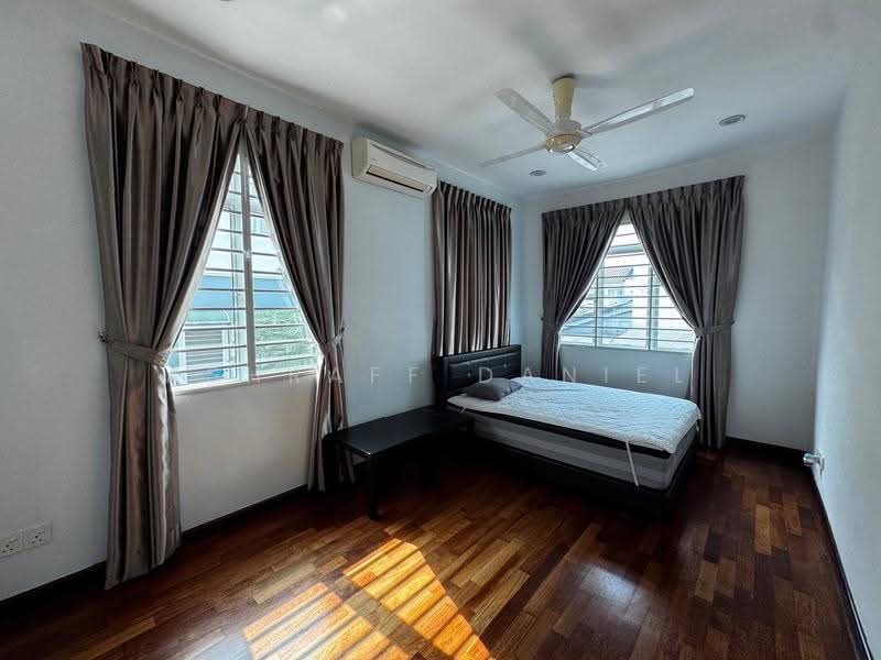 Rumah Berkembar untuk Dijual di Saujana Villa (Kajang) - Ashraff Daniel - PropertyGuru.com.my
