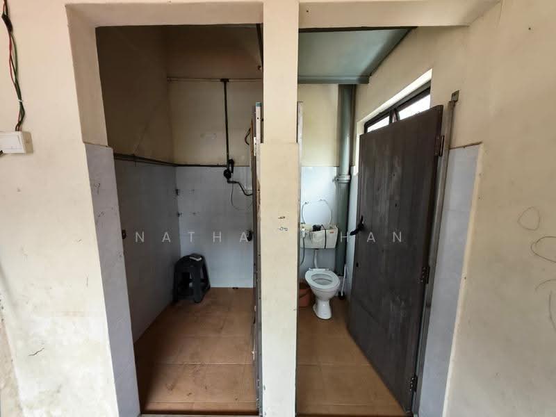 Shop / Office for Sale in Taman Perindustrian Tampoi (Tampoi) - Nathan Chan - PropertyGuru.com.my