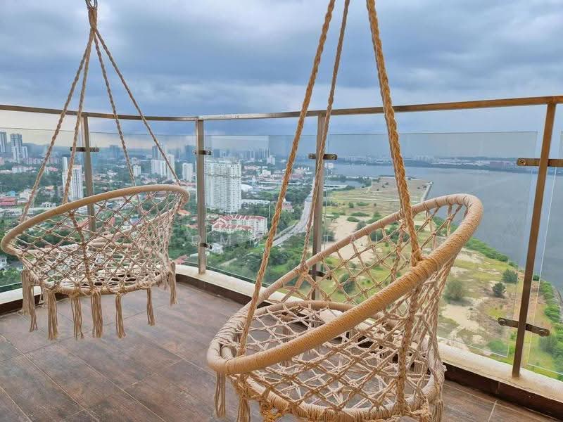 Condominium for Rent at Kings Bay @ Country Garden Danga Bay - Tommy Tai - Balcony - PropertyGuru.com.my