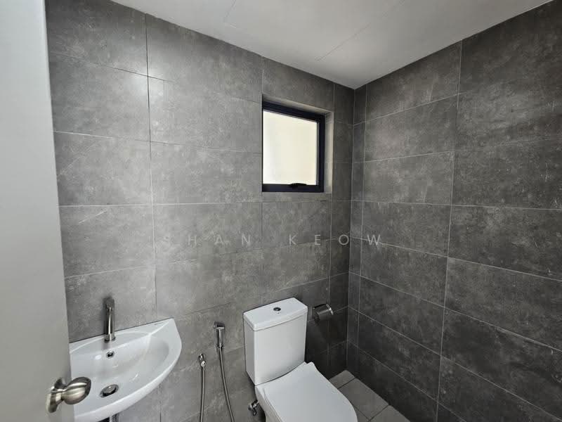 Condominium for Rent at LSH33 - Shan Keow - Bathroom - PropertyGuru.com.my