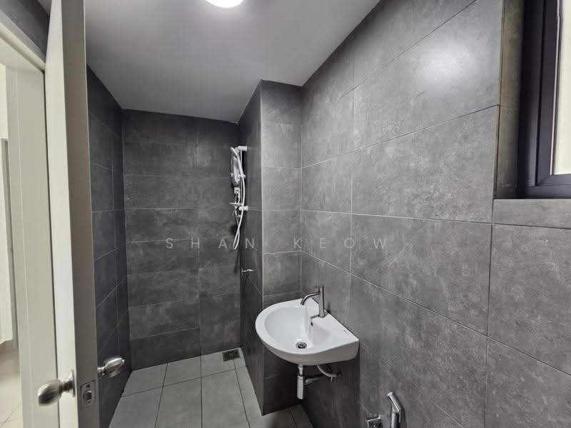 Condominium for Rent at LSH33 - Shan Keow - Bathroom - PropertyGuru.com.my