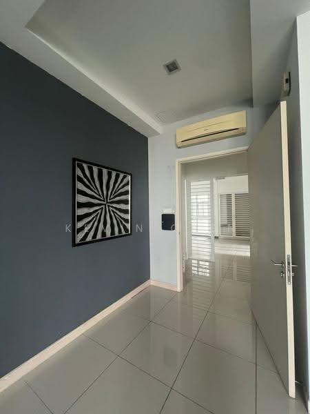 Kondominium untuk Dijual di The Park Residences 1 - Kevin Chen - Corridor - PropertyGuru.com.my