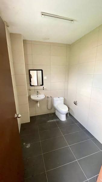 Semi-Detached House for Sale in Kajang (Selangor) - Ashraff Daniel - Bathroom - PropertyGuru.com.my