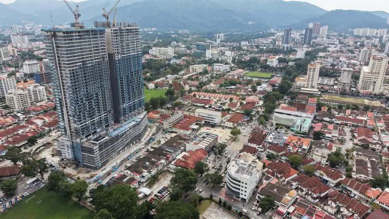 Kondominium untuk Dijual di Lumina Residence - Tan Xin Yang - Exterior - PropertyGuru.com.my