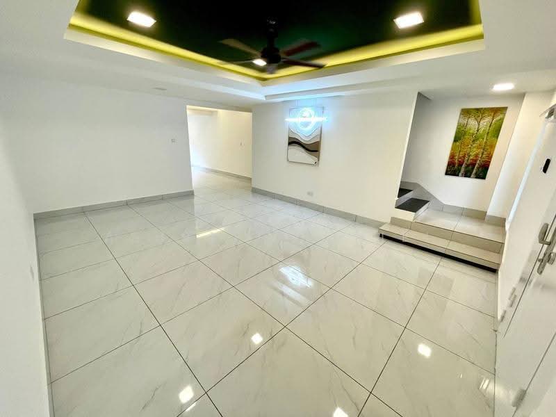 Rumah Teres 2-Tingkat untuk Dijual di Bandar Mahkota Cheras (Cheras) - Ashraff Daniel - Living Room - PropertyGuru.com.my