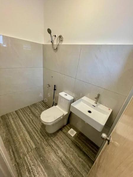 Rumah Teres 2-Tingkat untuk Dijual di Bandar Mahkota Cheras (Cheras) - Ashraff Daniel - Bathroom - PropertyGuru.com.my