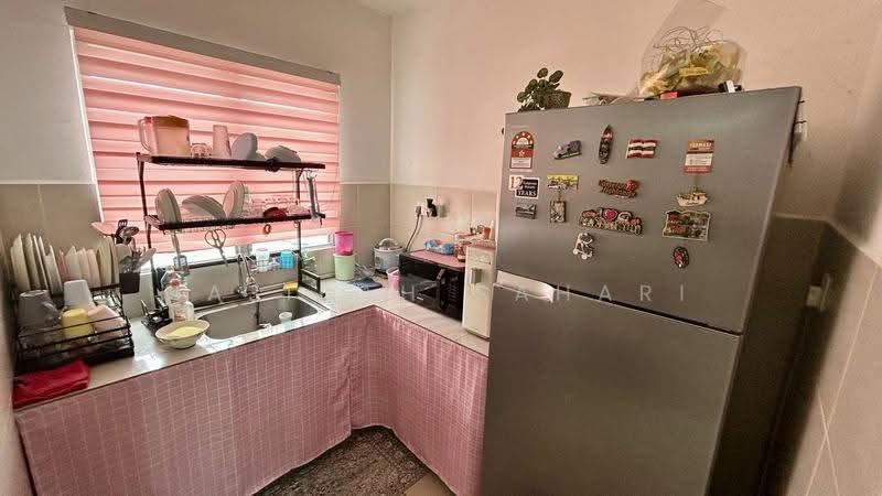 Condominium for Sale at D'Kristal Apartment (Pangsapuri D'Kristal) - Najibah Sahari - Kitchen - PropertyGuru.com.my