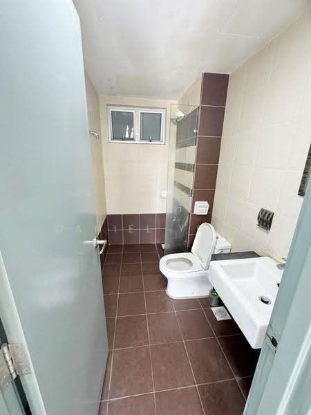 Service Residence for Sale at One Sentral Serviced Residence - Daniel Yong - Bathroom - PropertyGuru.com.my