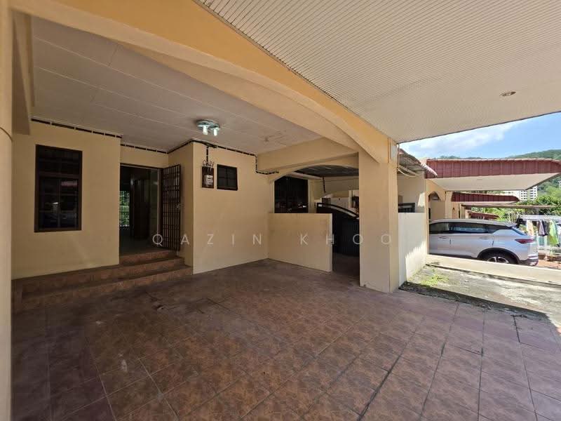2.5-storey Terraced House for Sale in Meru Valley (Ipoh) - Qazin Khoo - Exterior - PropertyGuru.com.my