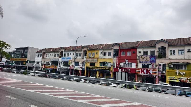 1-storey Terraced House for Sale in Bandar Tasik Puteri (Rawang) - Selvam . - PropertyGuru.com.my