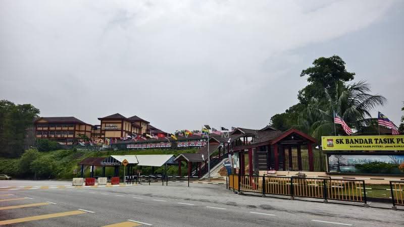 1-storey Terraced House for Sale in Bandar Tasik Puteri (Rawang) - Selvam . - Exterior - PropertyGuru.com.my