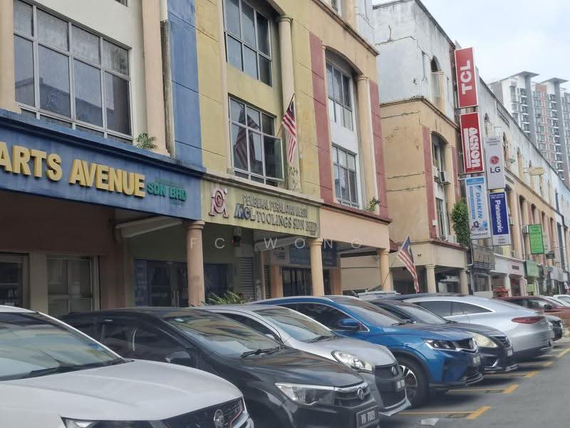 Shop / Office for Rent in Usj 1 (Subang Jaya) - FC Wong - Exterior - PropertyGuru.com.my