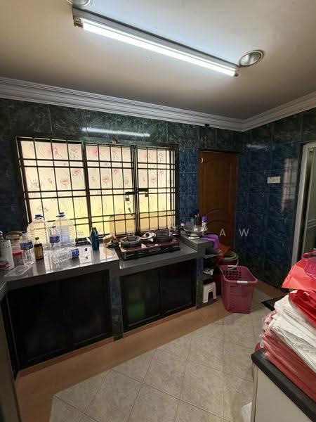 2-storey Terraced House for Sale in Bukit Indah (Iskandar Puteri (Nusajaya)) - LAVINCE LAW - Kitchen - PropertyGuru.com.my