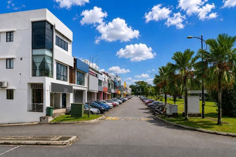 Kedai untuk Dijual di Bandar Baru Bangi (Selangor) - Riza Ahmad - Exterior - PropertyGuru.com.my