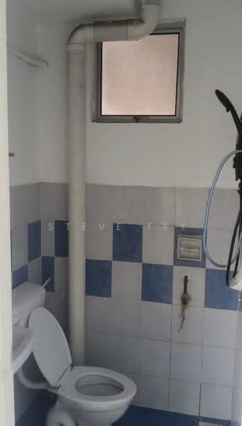 Apartment for Sale at Nusa Bestari Shoplot Apartment - Steve Tey - Bathroom - PropertyGuru.com.my