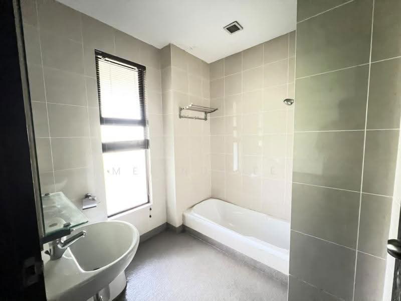 Rumah Teres 2-Tingkat untuk Dijual di Leisure Farm (Gelang Patah) - Melinda Ee - Bathroom - PropertyGuru.com.my