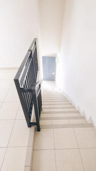 2-storey Terraced House for Sale in Iringan Bayu (Seremban) - Khairul Idzwan - Corridor - PropertyGuru.com.my