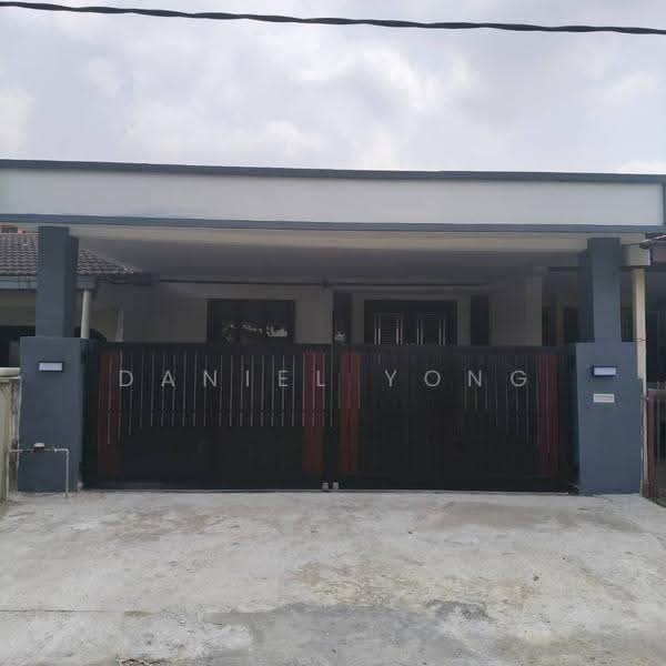 Rumah Teres 1-Tingkat untuk Dijual di Taman Gembira (Tampoi) - Daniel Yong - Exterior - PropertyGuru.com.my