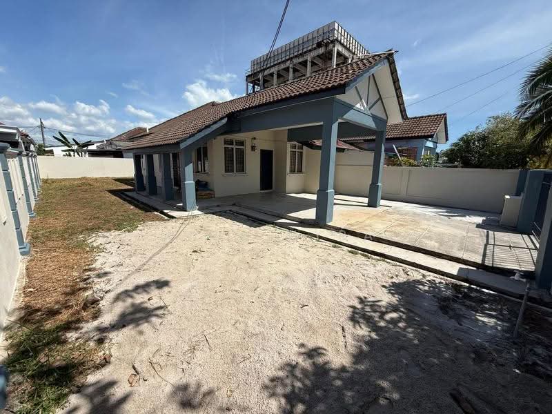 Rumah Berkembar untuk Disewa di Taman Sri Bayu (Sepang) - Maya Myra - Exterior - PropertyGuru.com.my
