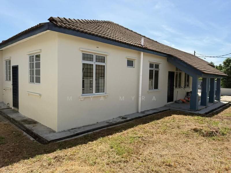 Rumah Berkembar untuk Disewa di Taman Sri Bayu (Sepang) - Maya Myra - Exterior - PropertyGuru.com.my