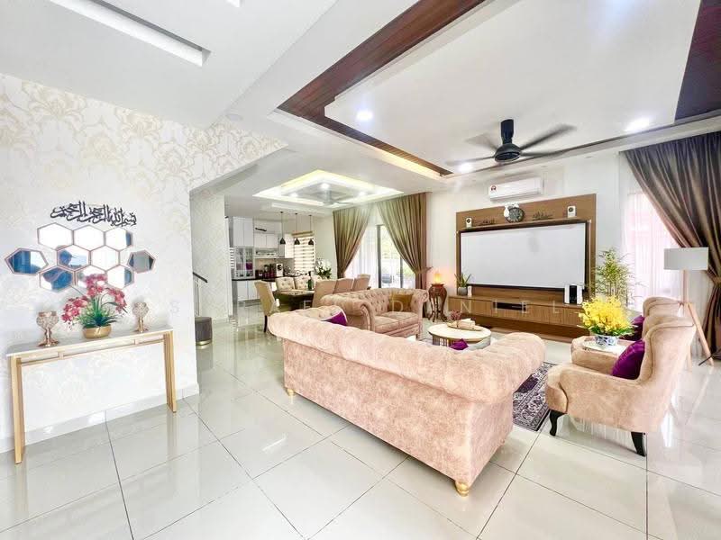2-storey Terraced House for Sale in Kajang (Selangor) - Ashraff Daniel - Living Room - PropertyGuru.com.my