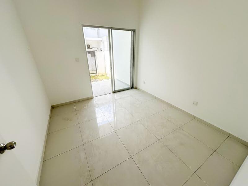 2-storey Terraced House for Sale in Bandar Gamuda Gardens (Rawang) - Lucas Loh - Interior - PropertyGuru.com.my