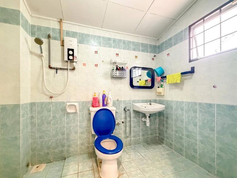 Rumah Teres 2-Tingkat untuk Dijual di Bukit Jelutong (Shah Alam) - Ashraff Daniel - Bathroom - PropertyGuru.com.my