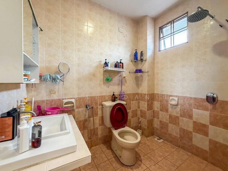 Rumah Teres 2-Tingkat untuk Dijual di Bukit Jelutong (Shah Alam) - Ashraff Daniel - Bathroom - PropertyGuru.com.my