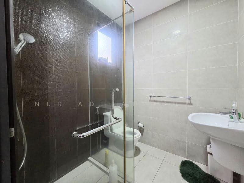 Rumah Berkembar untuk Dijual di Jalan P8e (Presint 8) - Nur Adibah Ishak - PropertyGuru.com.my
