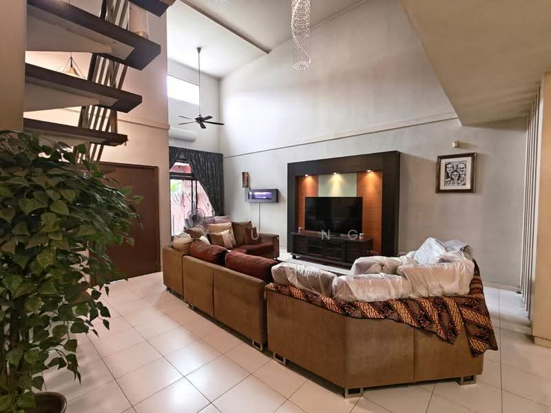 Rumah Teres 3-Tingkat untuk Dijual di Lake Fields (Sungai Besi) - Cyrus Ng - Living Room - PropertyGuru.com.my