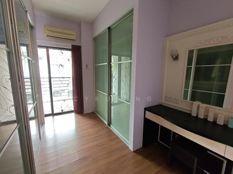 Rumah Teres 3-Tingkat untuk Dijual di Lake Fields (Sungai Besi) - Cyrus Ng - Bedroom - PropertyGuru.com.my