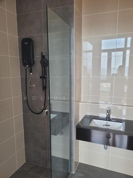 Condominium for Rent at The Maple Residences - Holiday Lew - Bathroom - PropertyGuru.com.my