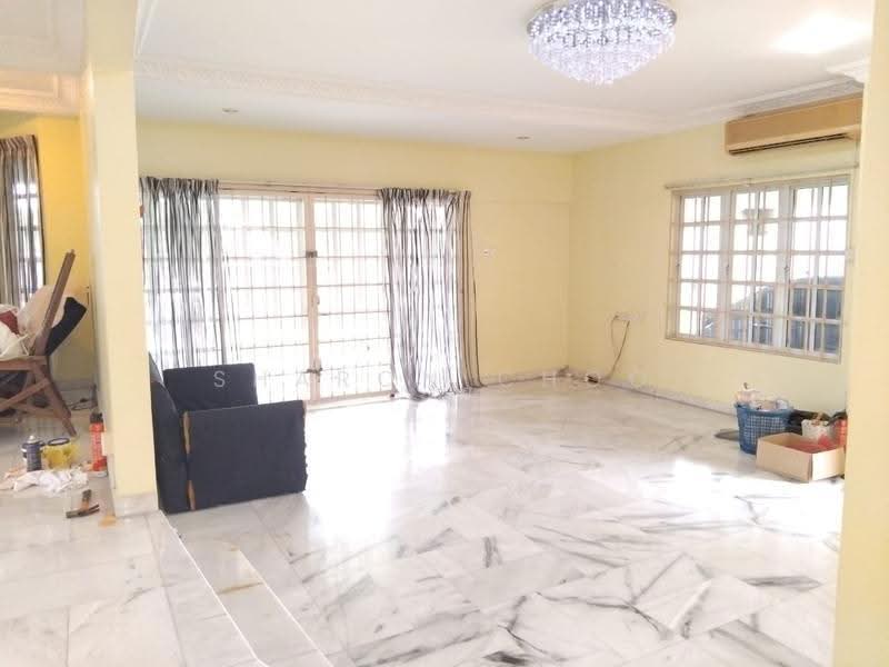 Bungalow House for Sale in Taman Klang Jaya (Klang) - Sharon Choo - Living Room - PropertyGuru.com.my
