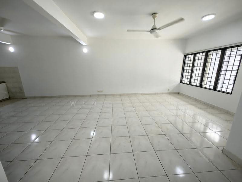 2-storey Terraced House for Rent in Petaling Jaya (Selangor) - Wing Seow - Living Room - PropertyGuru.com.my