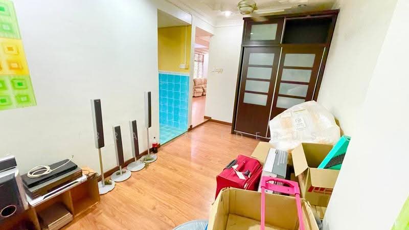 Rumah Teres 2-Tingkat untuk Dijual di Ukay Bistari (Ulu Kelang) - Ibrahim Iderus - Living Room - PropertyGuru.com.my
