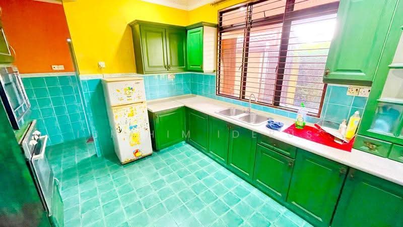 Rumah Teres 2-Tingkat untuk Dijual di Ukay Bistari (Ulu Kelang) - Ibrahim Iderus - Kitchen - PropertyGuru.com.my