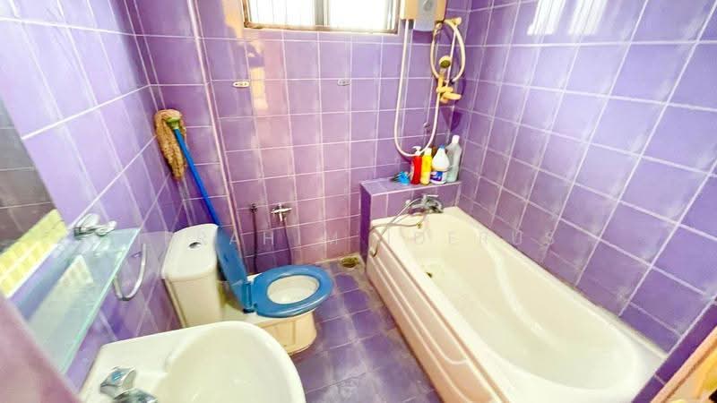 Rumah Teres 2-Tingkat untuk Dijual di Ukay Bistari (Ulu Kelang) - Ibrahim Iderus - Bathroom - PropertyGuru.com.my