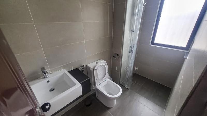 2-storey Terraced House for Sale in Rawang (Selangor) - Lucas Loh - Bathroom - PropertyGuru.com.my