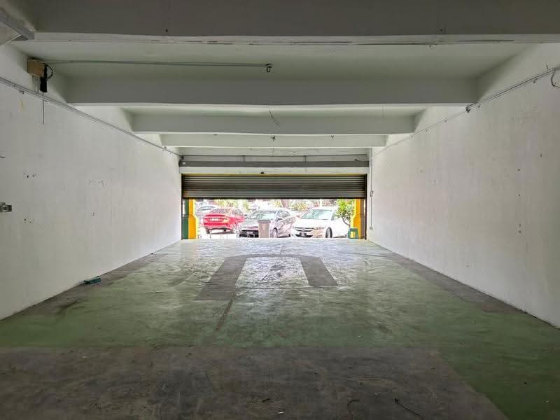 Shop / Office for Rent in Taman Melaka Baru (Batu Berendam) - Ann Lim - Exterior - PropertyGuru.com.my
