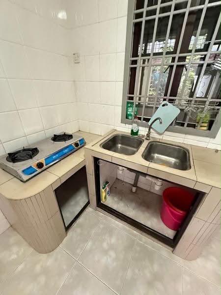 2-storey Terraced House for Rent in Permas Jaya (Johor Bahru) - ERIC YAP - Kitchen - PropertyGuru.com.my