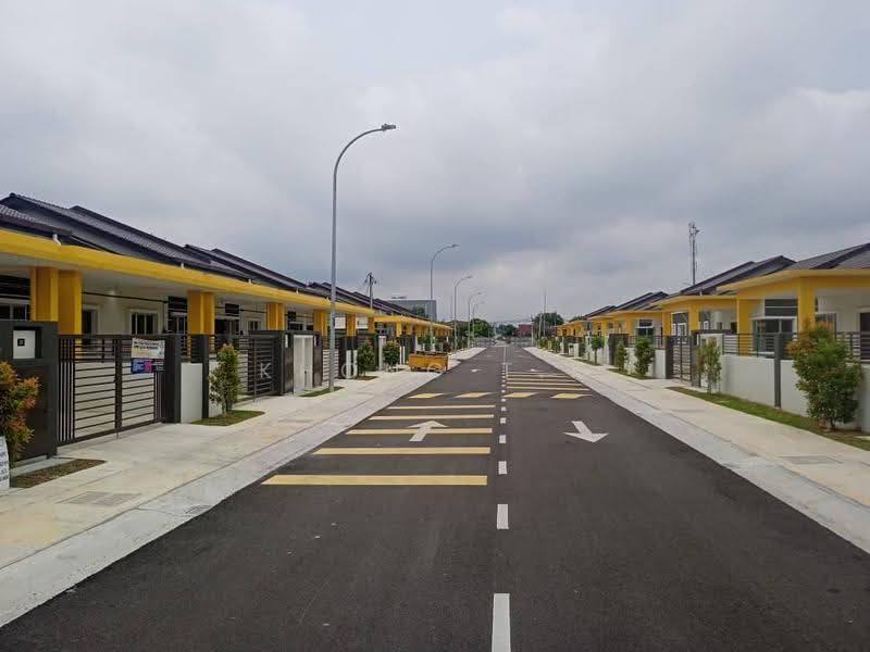 Semi-Detached House for Rent in Seksyen 32 (Shah Alam) - Khong T.K - Exterior - PropertyGuru.com.my