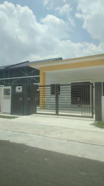 Semi-Detached House for Rent in Seksyen 32 (Shah Alam) - Khong T.K - Exterior - PropertyGuru.com.my