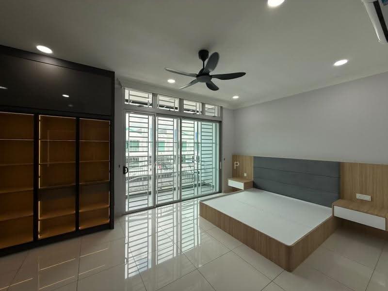 Rumah Teres 2-Tingkat untuk Disewa di Taman Mount Austin (Tebrau) - Jax Yip - PropertyGuru.com.my