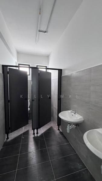 Kilang Terpisah untuk Disewa di Johor Bahru (Johor) - Kelly Wai - Bathroom - PropertyGuru.com.my