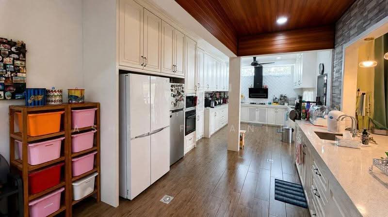 Terraced House for Sale in Denai Alam (Shah Alam) - Ashraff Daniel - Kitchen - PropertyGuru.com.my